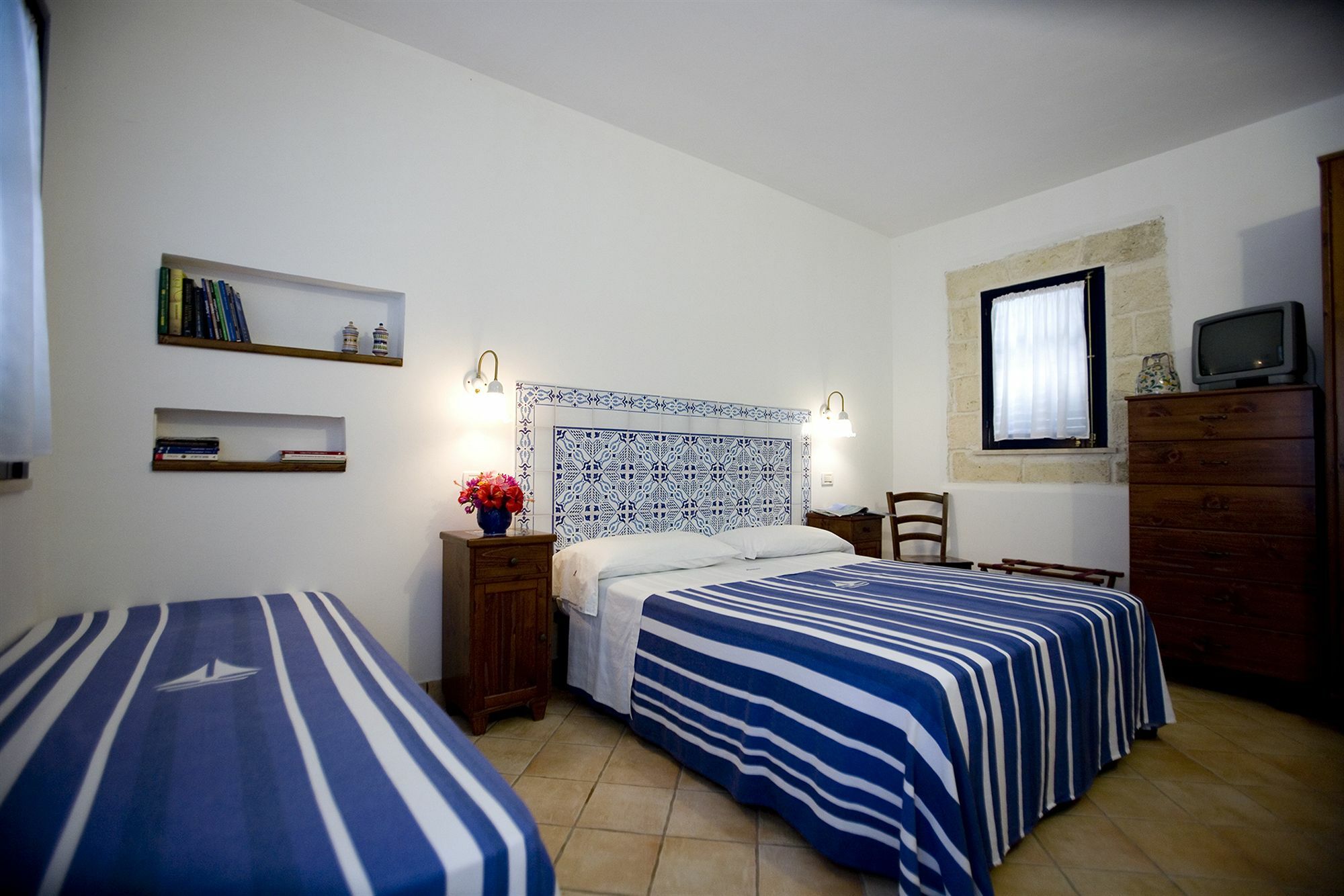 Miramare Residence Фавиняна Екстериор снимка